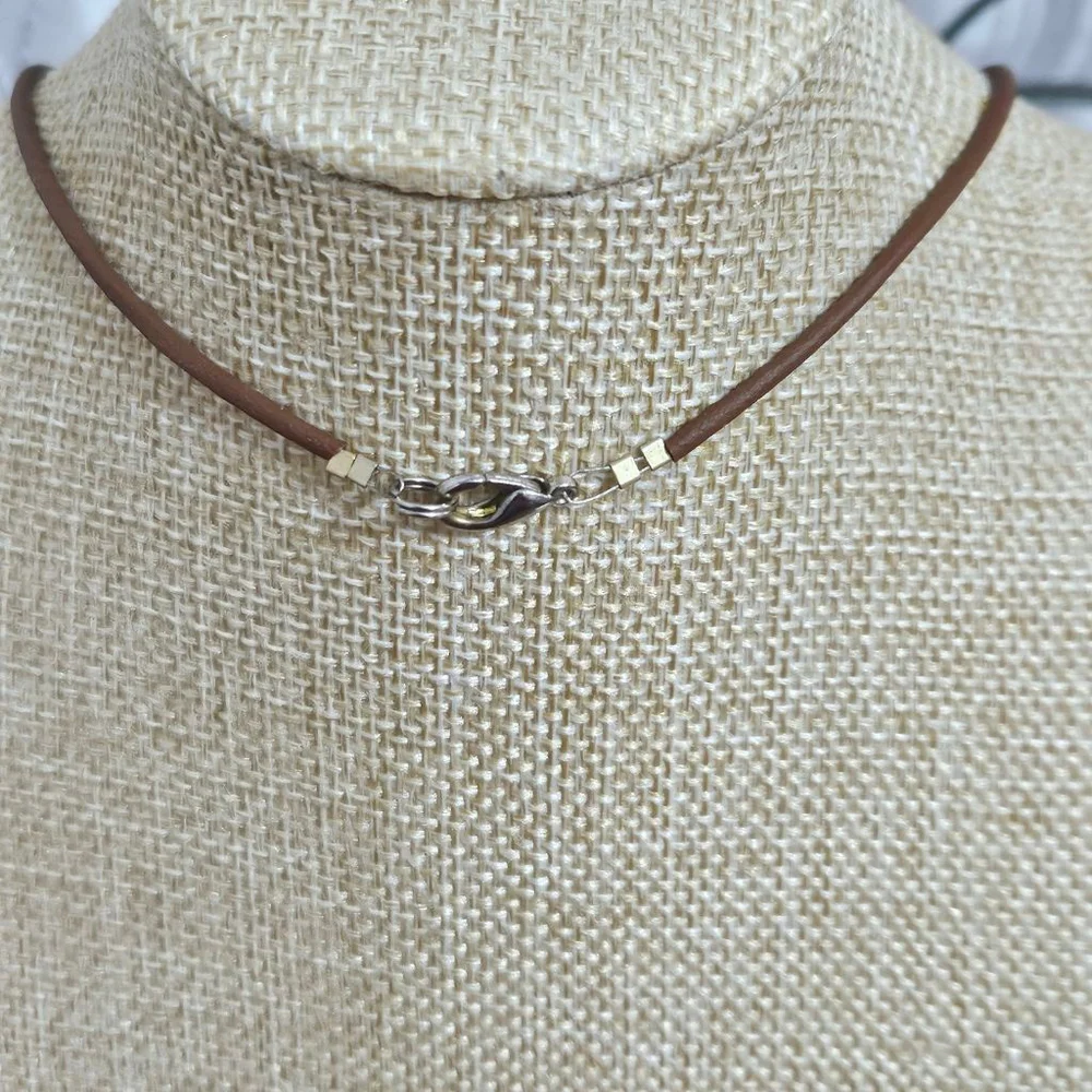 Vintage Brown Jasper Pendant Necklace - Picture 4 of 4
